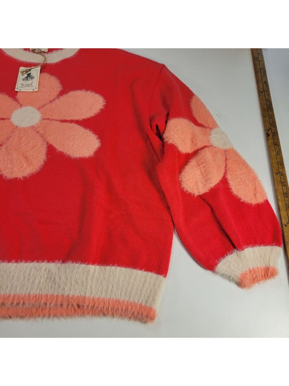 NWT Easel Coral Fuzzy Daisy Flower Print Loose Fit Knit Sweater Medium - CL004 - Picture 9 of 16